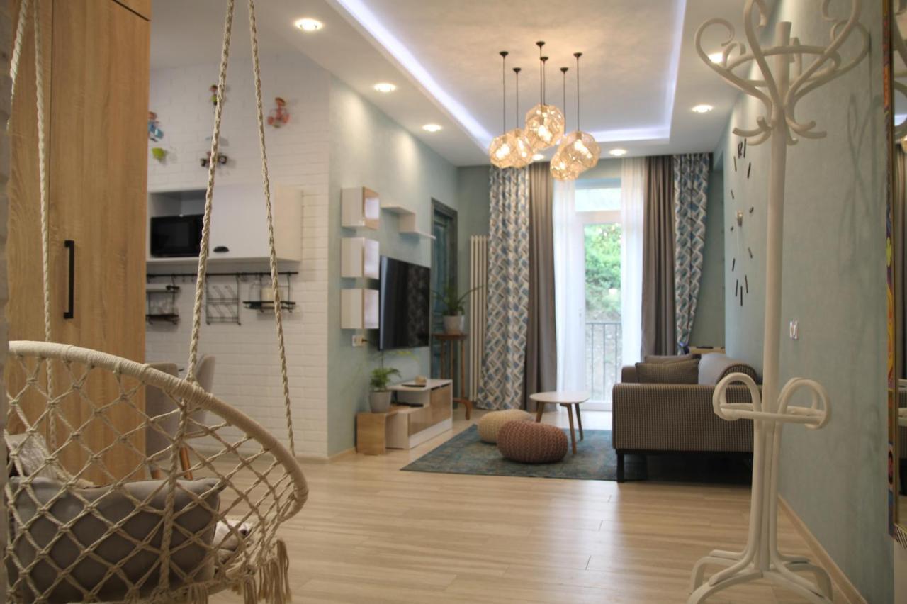 Cozy Apartment In Vake Tbilisi Exterior foto